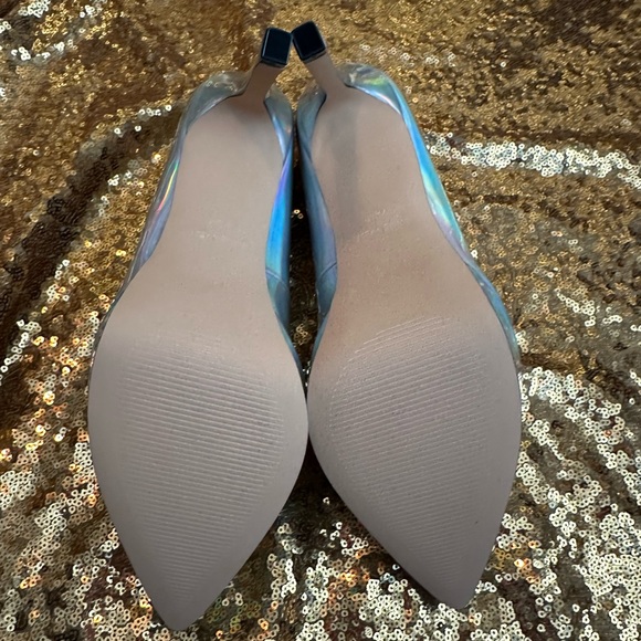 NIB - NINE WEST Silver Metallic Danca Platform Pumps - Picture 8 of 16